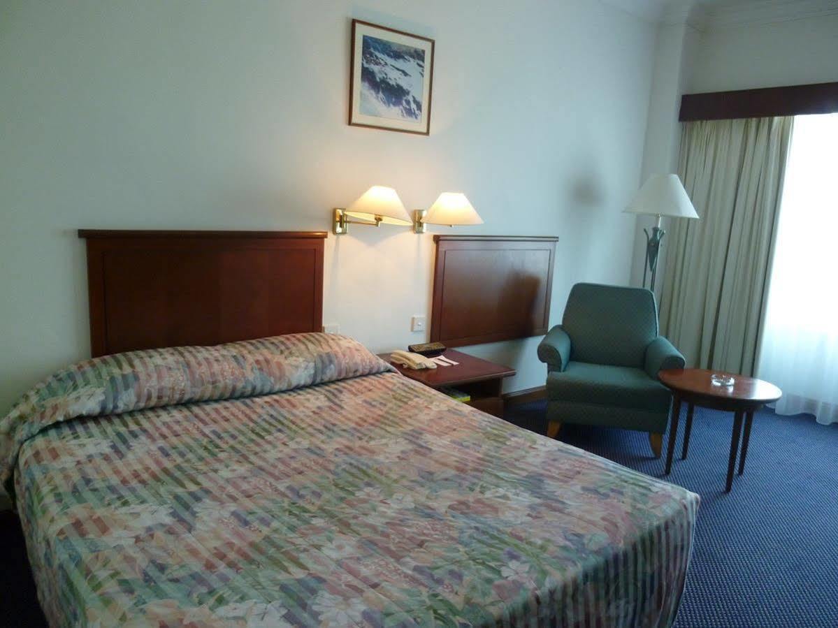 Gocos Hotel Кланг Екстер'єр фото