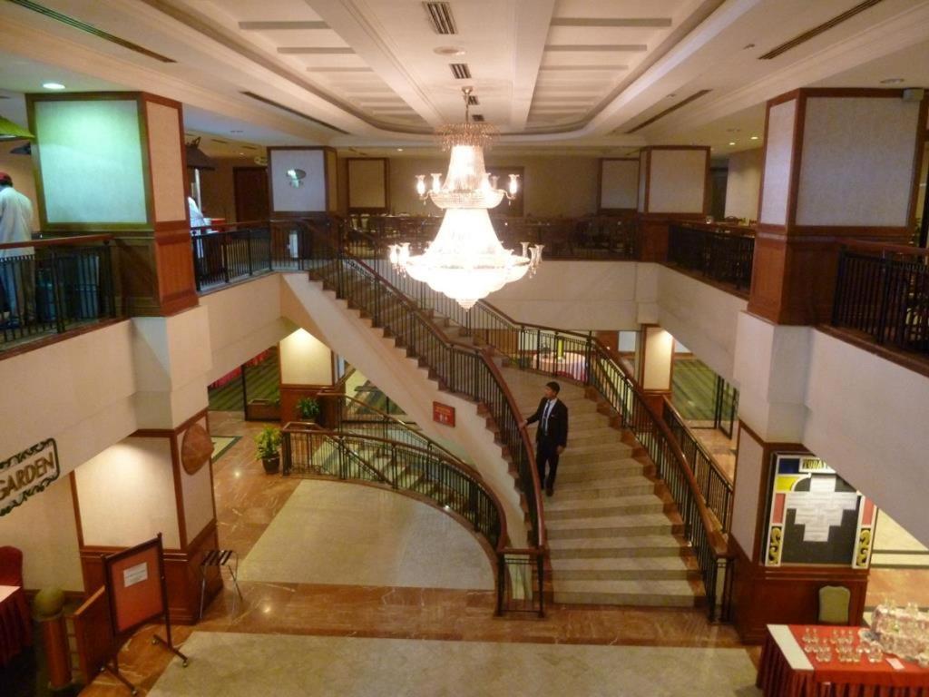 Gocos Hotel Кланг Екстер'єр фото